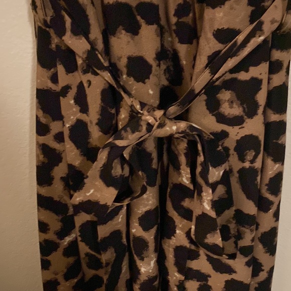 Dress - Picture 5 of 6